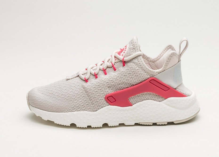 Nike Wmns Air Huarache Run Ultra (Light Orewood Brown / Siren Red - Sail)